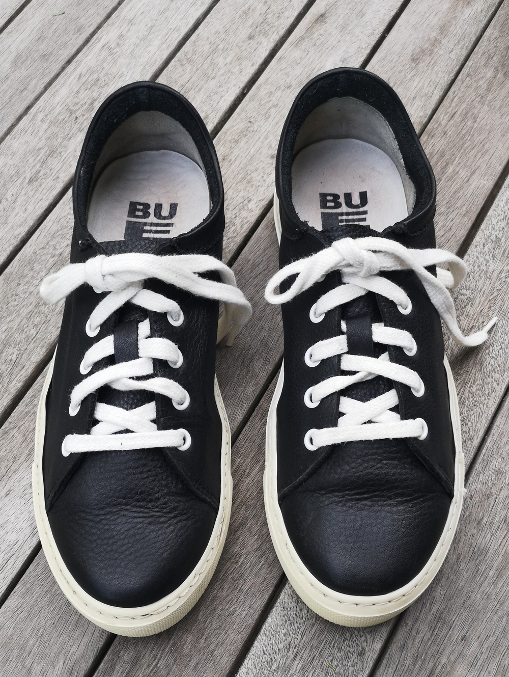 Bueno leather sneakers